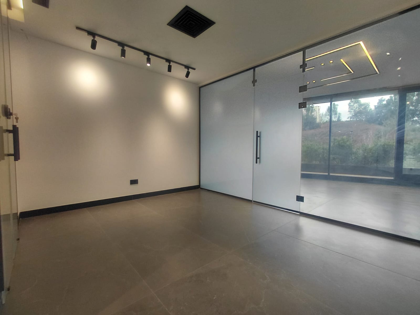 Office for Rent – Adlieh Syoufi